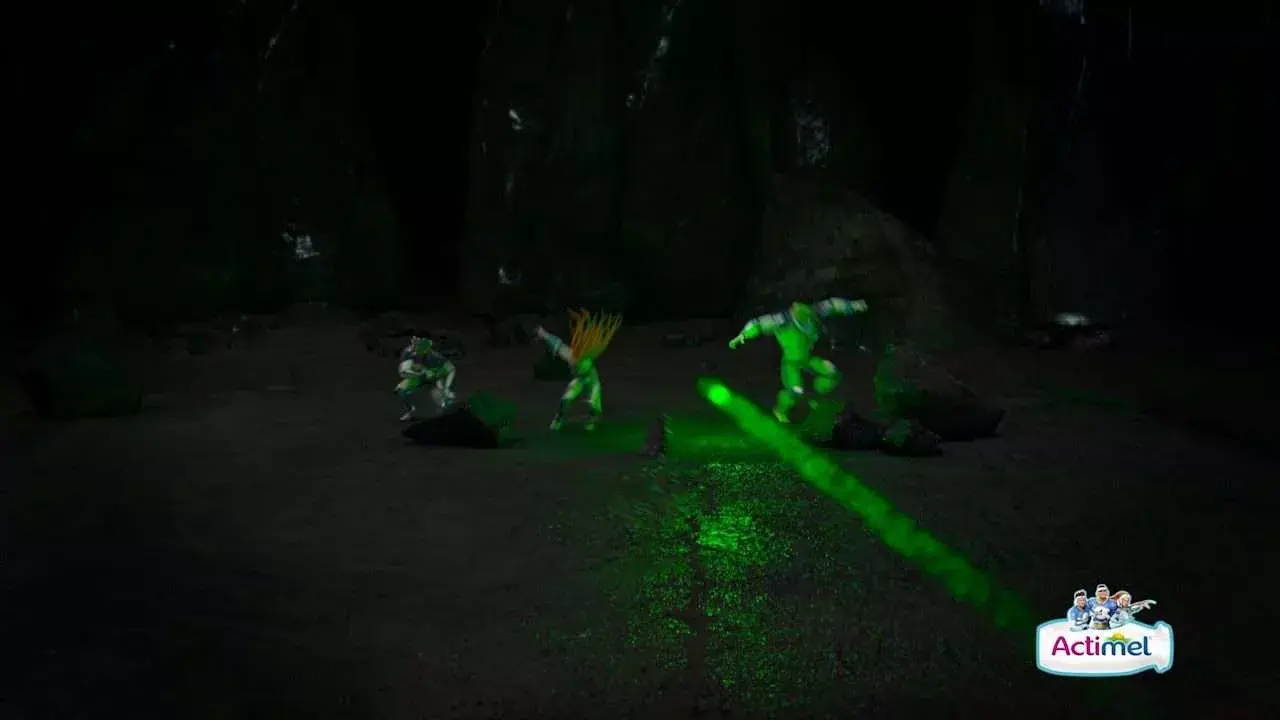 actimel-darkness stills