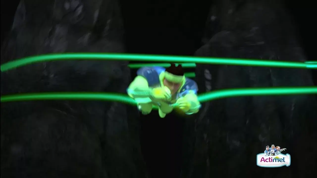 actimel-darkness stills