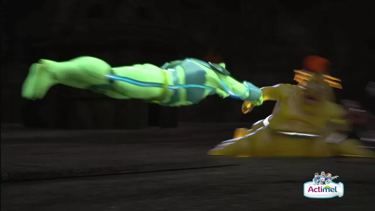 actimel-darkness stills