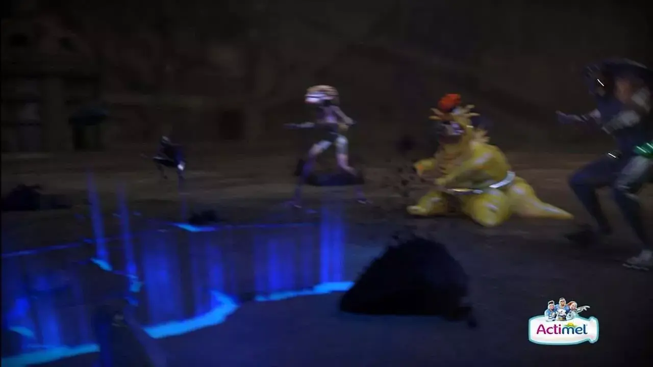 actimel-darkness stills