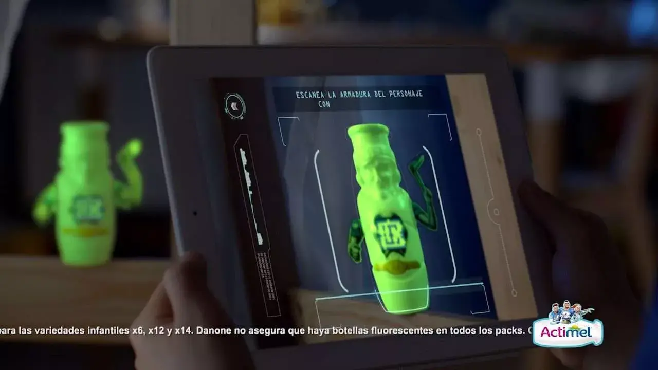 actimel-darkness stills